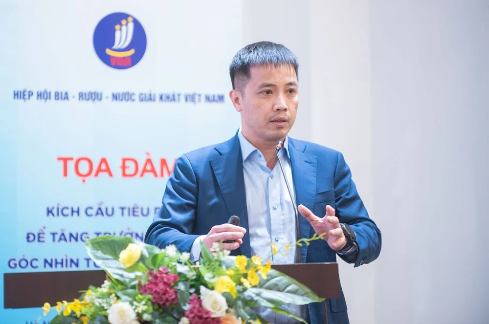 Để đạt mục tiêu tăng trưởng trong năm 2025, đại diện VCCI cho rằng kích cầu tiêu dùng đóng vai trò vô cùng quan trọng. Ảnh: M.T