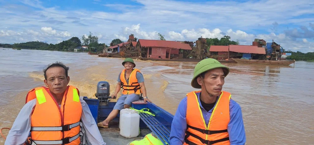 bão số 11 Hương sơn 5.jpg