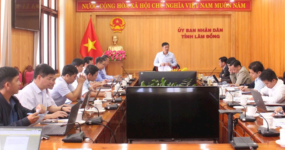 Lãnh đạo UBND tỉnh Lâm Đồng làm việc với EVNGENCO1 về đề xuất đầu tư cụm dự án.