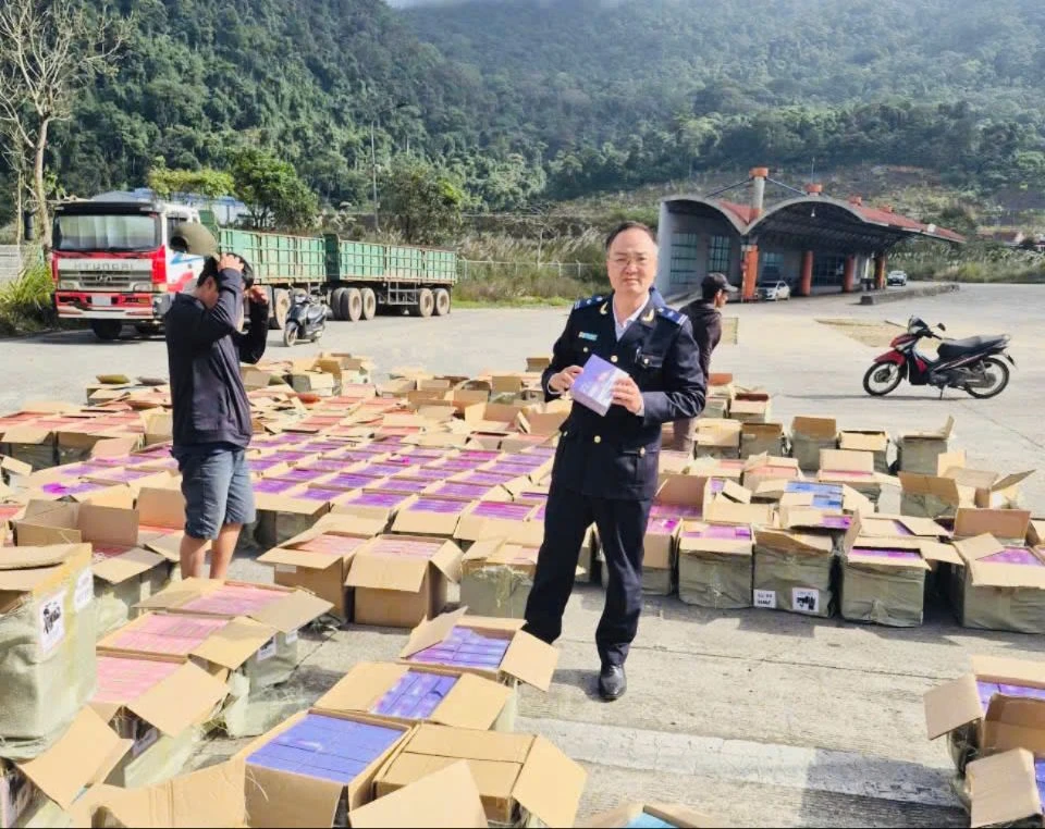 thuốc lá điện từ 4.jpg