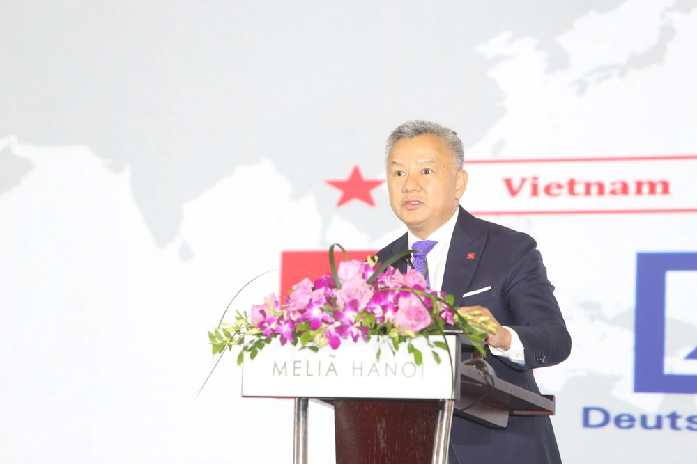 Đại diện SSI chia sẻ về xu hướng dòng vốn quốc tế. Ảnh: M.T