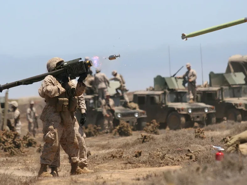 Hệ thống tên lửa FIM-92 Stinger. Ảnh: THỦY QUÂN LỤC CHIẾN MỸ Hệ thống tên lửa FIM-92 Stinger. Ảnh: THỦY QUÂN LỤC CHIẾN MỸ