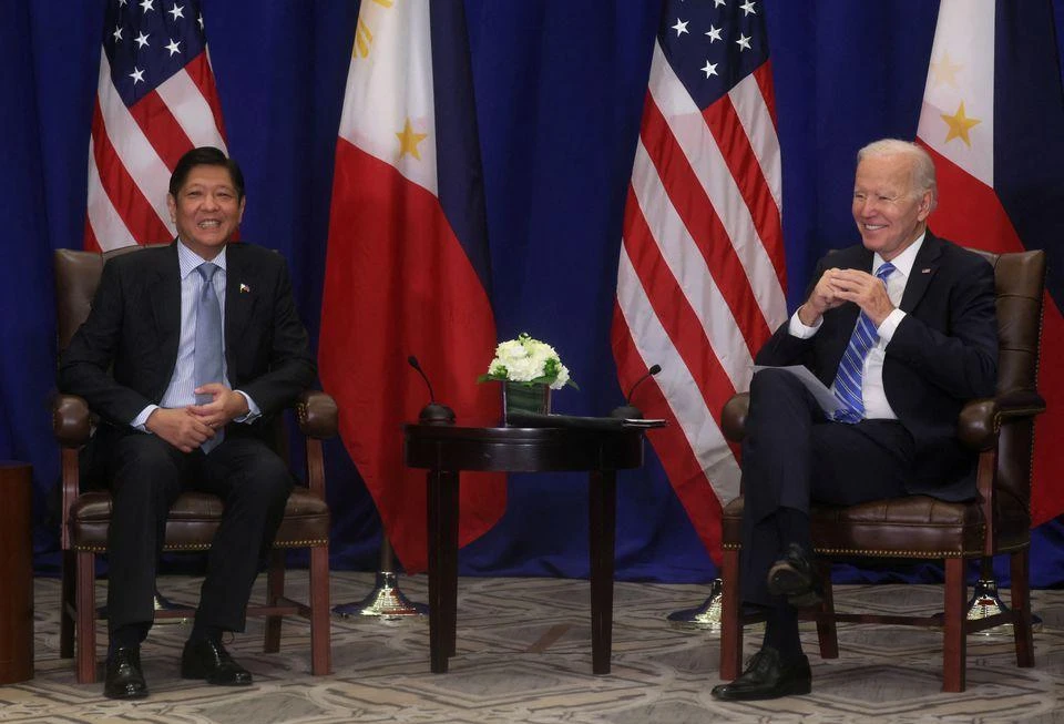 Tổng thống Mỹ Joe Biden và người đồng cấp Philippines - ông Ferdinand Marcos hội đàm hôm 22-9. Ảnh: REUTERS Tổng thống Mỹ Joe Biden và người đồng cấp Philippines - ông Ferdinand Marcos hội đàm hôm 22-9. Ảnh: REUTERS
