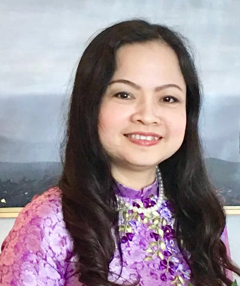 Đại sứ Luận Thùy Dương Đại sứ Luận Thùy Dương