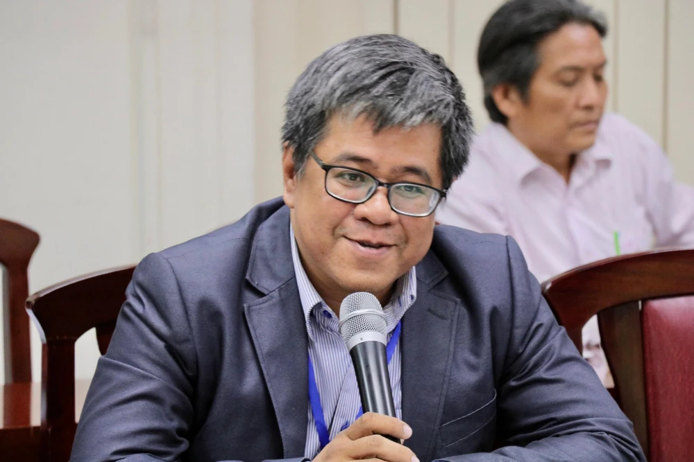 TS Nguyễn Thành Trung trình bày ý kiến trong hội thảo “Cạnh tranh Mỹ - Trung Quốc trong lĩnh vực công nghệ cao” . Ảnh: MỸ LINH