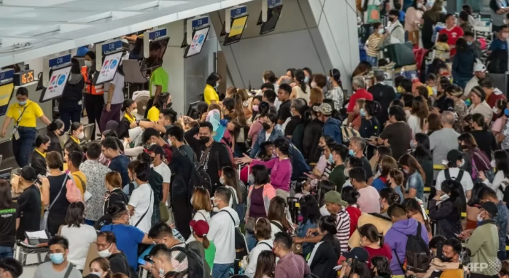 Sự cố ở sân bay quốc tế Ninoy Aquino (NAIA) ảnh hưởng đến hàng ngàn hành khách. Ảnh: AFP