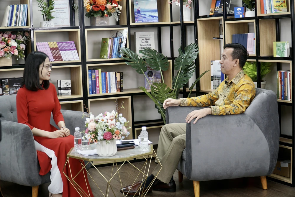 Tổng Lãnh sự Indonesia Agustaviano Sofjan