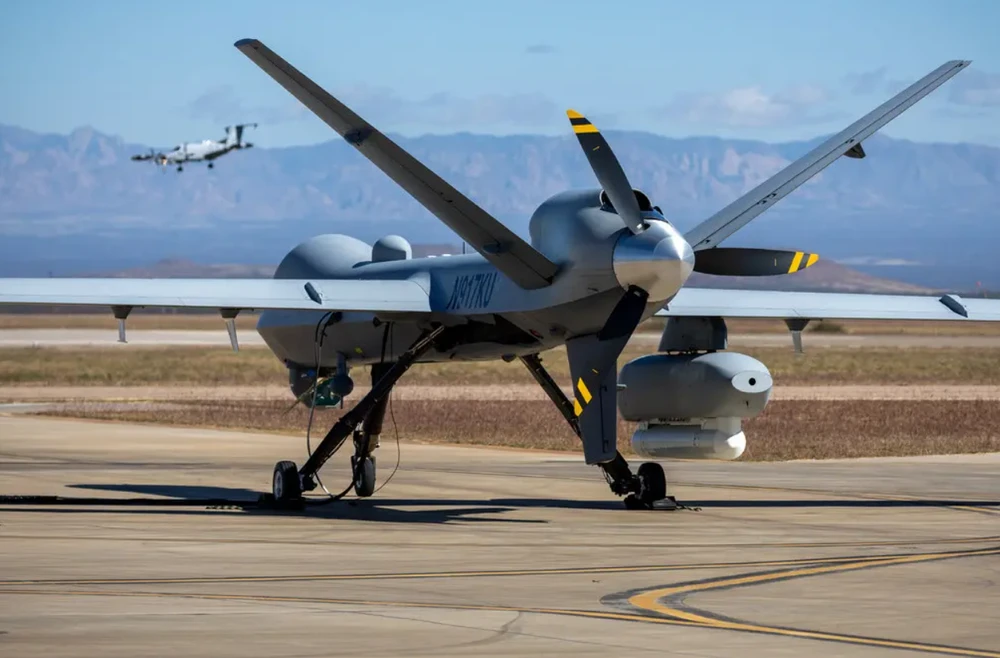 UAV MQ-9 Reaper trước khi làm nhiệm vụ vào tháng 11-2022 tại bang Arizona. Ảnh: GETTY IMAGES