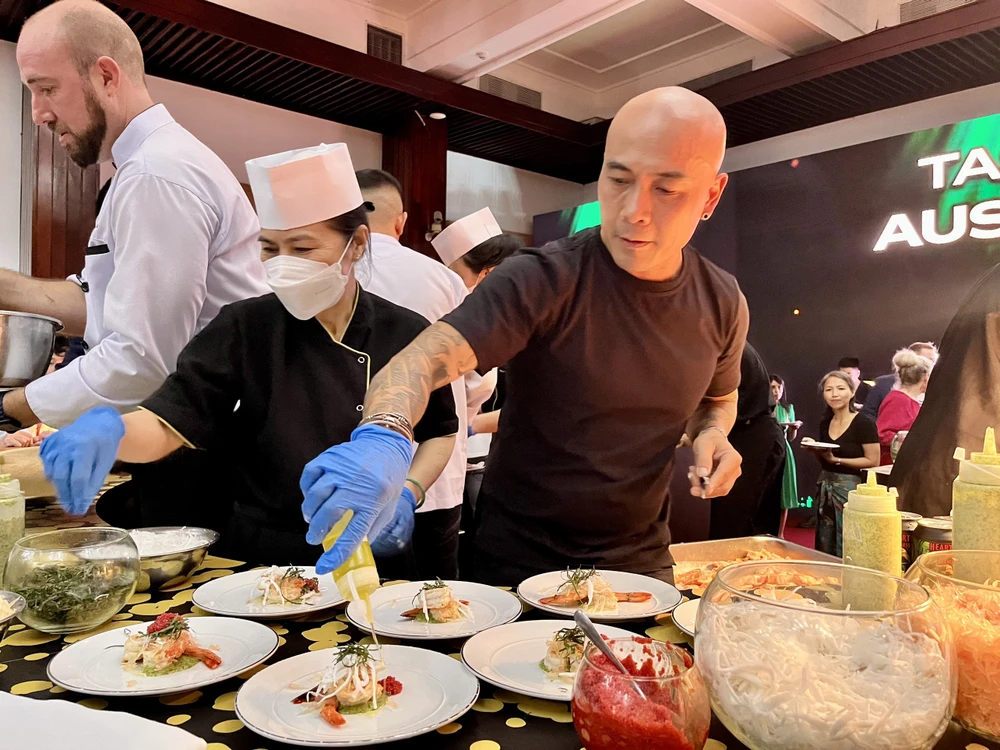 ĐẦU BẾP NGÔ THANH HÒA