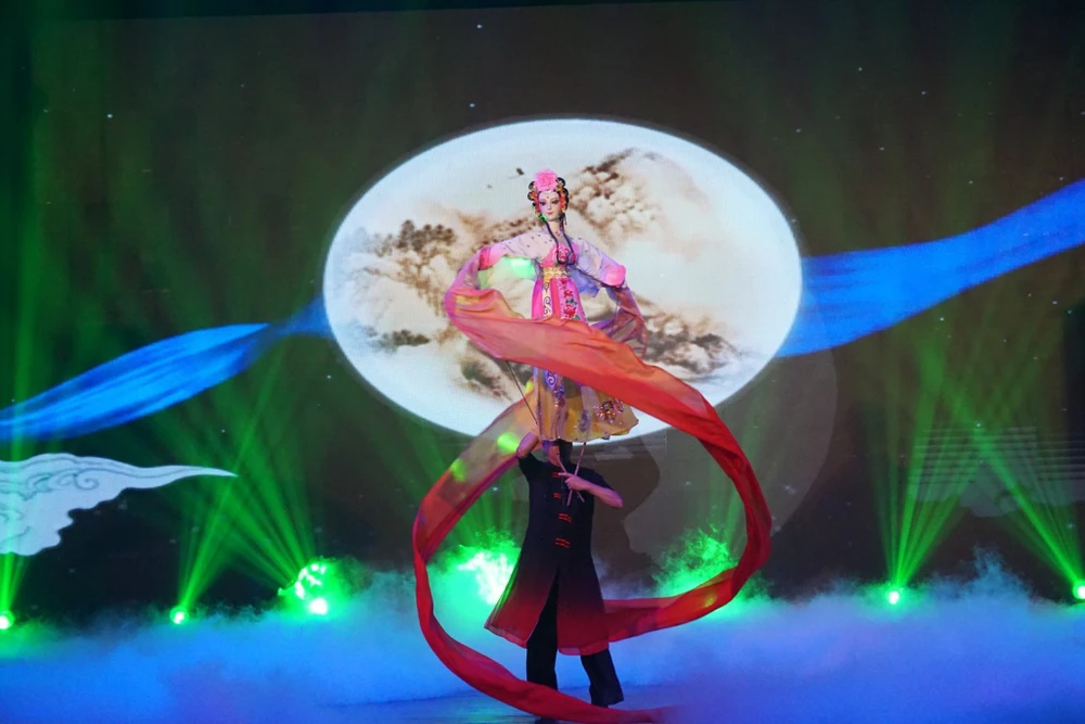 ảnh múa rối.jpg