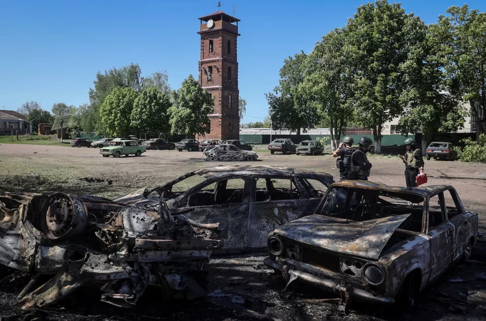 Chiến sự Nga-Ukraine 2-5: Nga tập kích sở chỉ huy miền nam Ukraine; Donetsk ‘đỏ lửa’