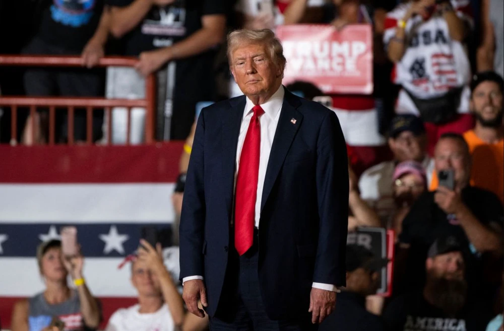 Nghi phạm liên quan Iran thuê nhầm đặc vụ FBI để ám sát ông Trump