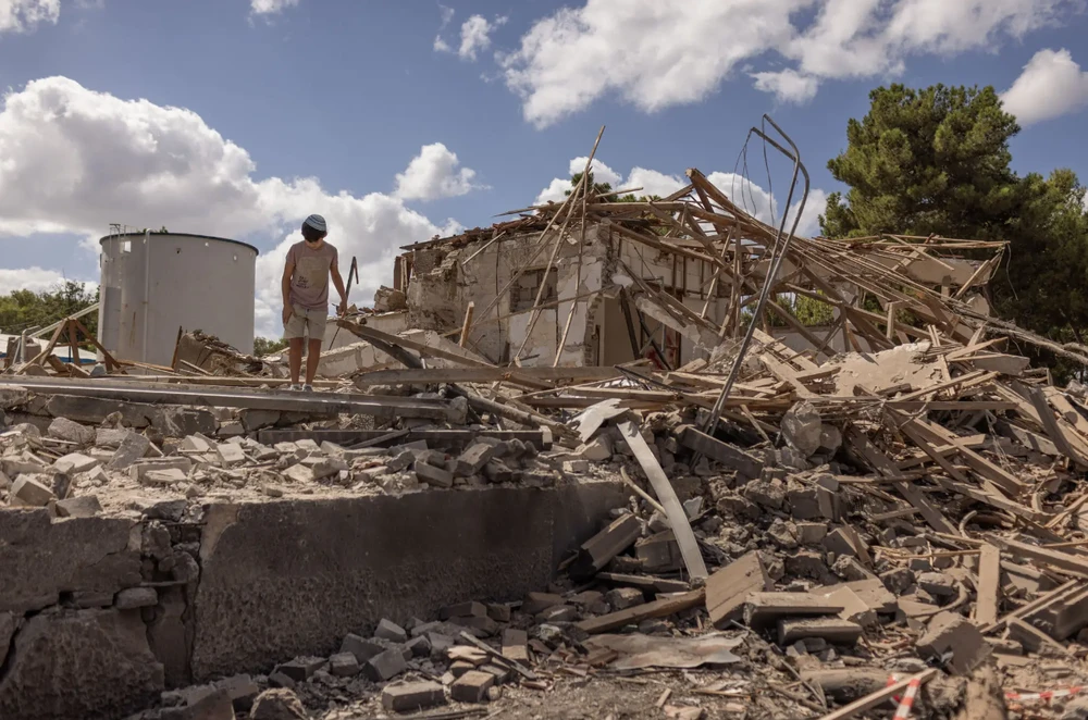 Iran tấn công Israel