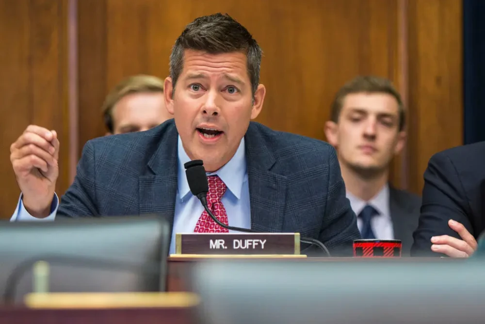 Ông Trump chọn thêm 1 MC đài Fox News vào nội các mới