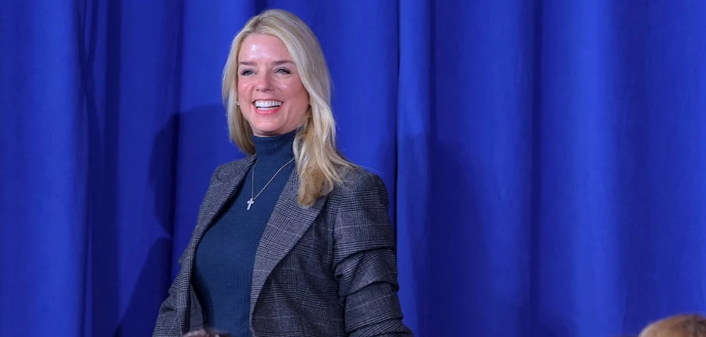 Tổng thống đắc cử Donald Trump chọn cựu Tổng chưởng lý Florida - bà Pam Bondi làm ứng cử viên Bộ trưởng Tư pháp Mỹ. Ảnh: REUTERS