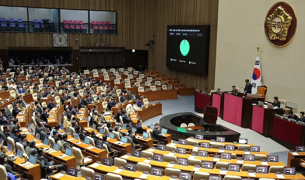 Tổng thống Hàn Quốc đối mặt ‘dư chấn’ của lệnh thiết quân luật