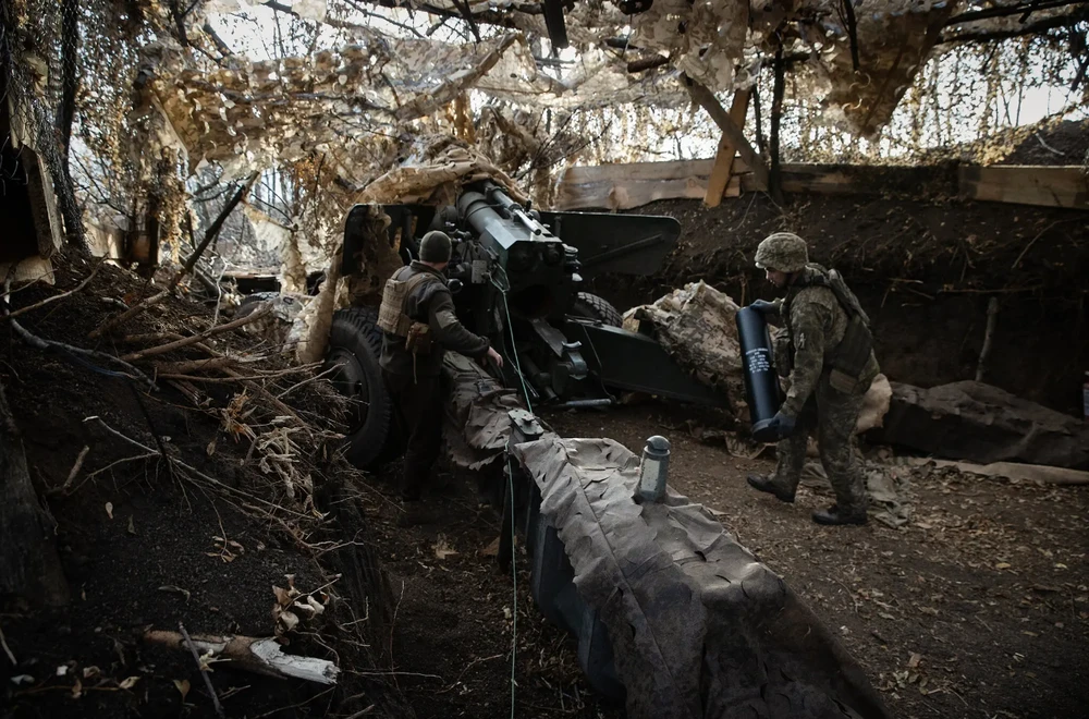 Chiến sự Nga-Ukraine 10-12: Sân bay quân sự, đường sắt Ukraine hứng đòn tấn công; Giao tranh ác liệt ở Donetsk