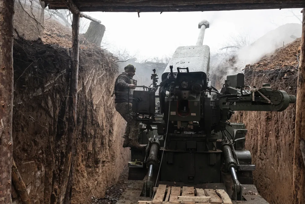 Chiến sự Nga-Ukraine 24-12: Sân bay chiến lược Nga bị tấn công; Ông Zelensky ước tính số lính Triều Tiên thương vong ở Nga
