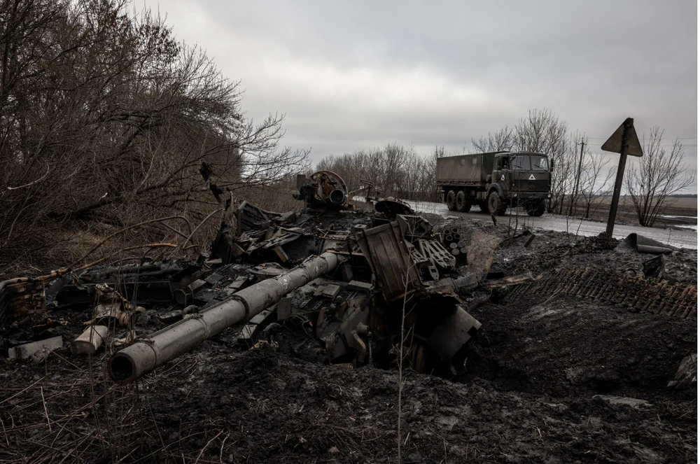 Chiến sự Nga-Ukraine 14-1: Nga vây hãm thành trì chiến lược ở Donetsk; Moscow lên tiếng vụ Ukraine phá đường ống TurkStream