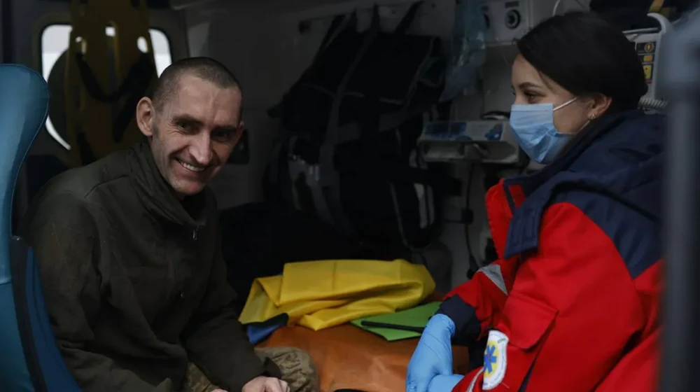 Chiến sự Nga-Ukraine 6-2: Ông Zelensky trừng phạt 'Hạm đội bóng tối'; Nga, Ukraine trao đổi tù binh