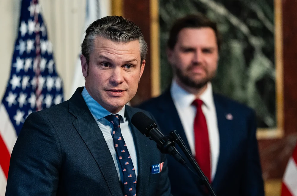 'Thói quen uống rượu' của Bộ trưởng Hegseth làm nóng phiên điều trần Hạ viện