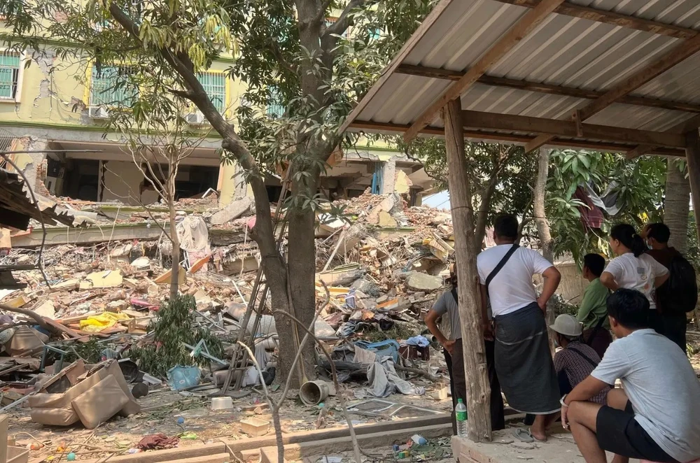 Động đất ở Myanmar: Quân đội Myanmar tuyên bố ngừng bắn; Nhóm nghị sĩ Mỹ chê phản ứng của chính quyền ông Trump