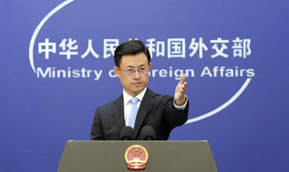 Bắc Kinh lên tiếng việc ông Trump muốn hạ thuế cho hàng Trung Quốc