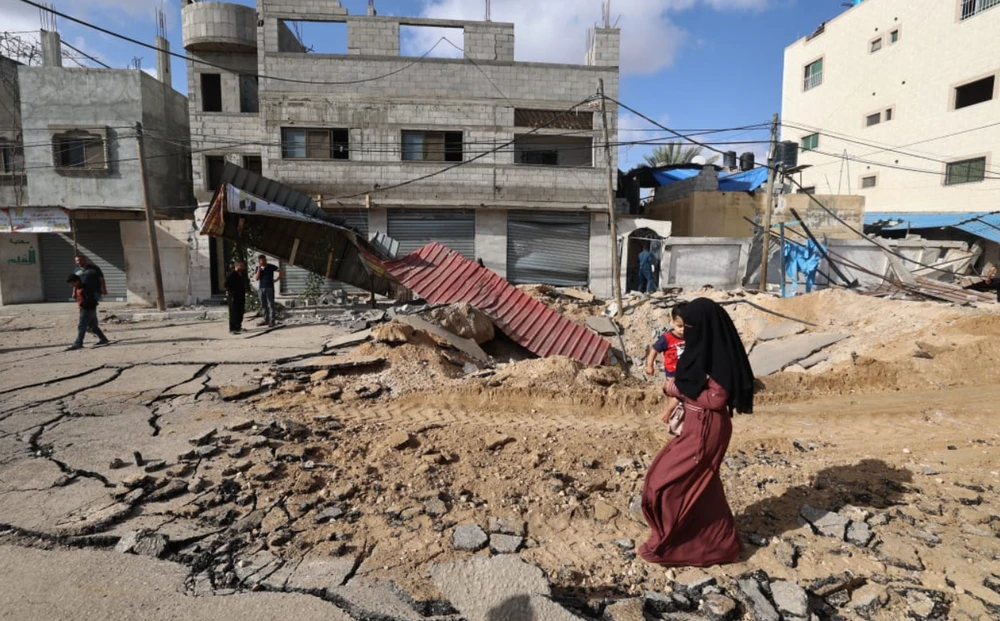 Gaza bị không kích mạnh