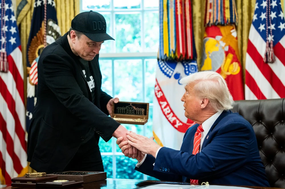 Tổng thống Trump và tỉ phú Musk có thể làm nhau 'đau'?