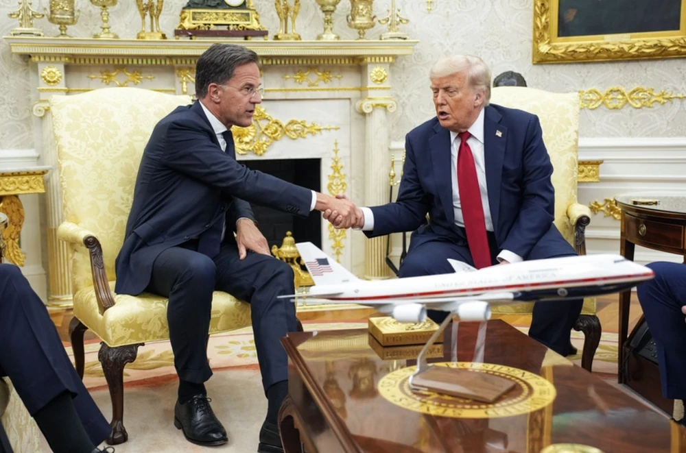 Có gì trong cuộc gặp giữa Tổng thống Trump và Tổng Thư ký NATO?