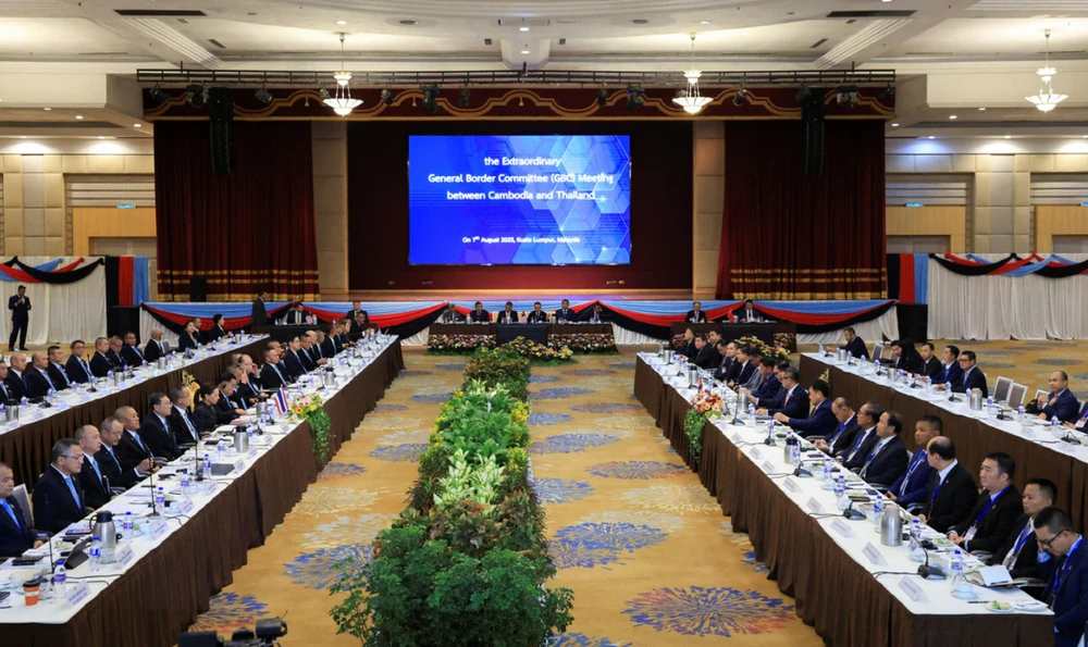 Hòa bình trở lại trên biên giới Campuchia - Thái Lan