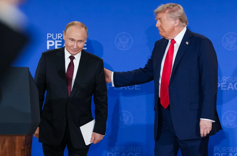 Chiến sự Nga-Ukraine 16-8: Ukraine 'quét sạch'quân Nga ở thành trì chiến lược; Thượng đỉnh Trump-Putin đã chốt được thỏa thuận?