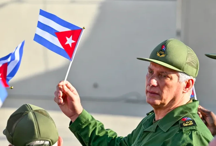 Trung Quốc lên tiếng về vụ Mỹ siết trừng phạt Cuba