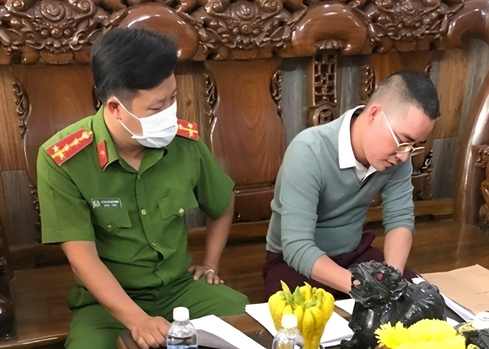 xét xử cựu tổng giám đốc công ty dcb