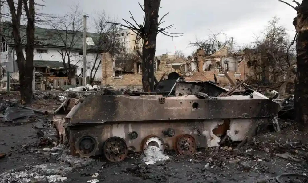 Cảnh hoang tàn sau các đợt giao tranh giữa các lực lượng Nga và Ukraine ở Bucha, Ukraine. Ảnh: THE OBSERVER Cảnh hoang tàn sau các đợt giao tranh giữa các lực lượng Nga và Ukraine ở Bucha, Ukraine. Ảnh: THE OBSERVER