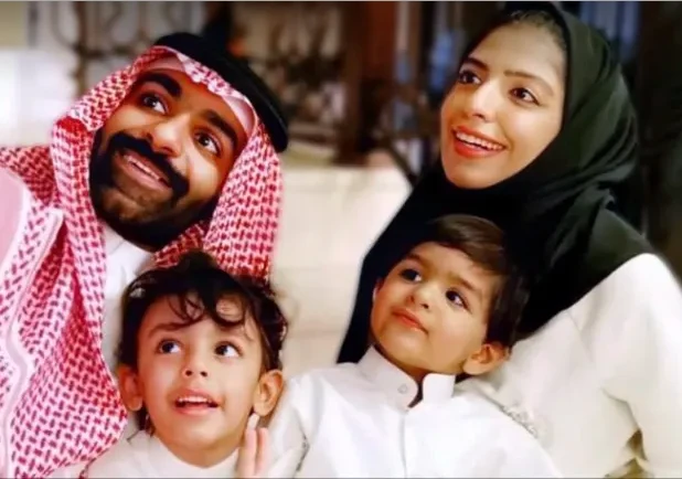 Cô Salman al - Shehab và gia đình. Ảnh: ESOHR