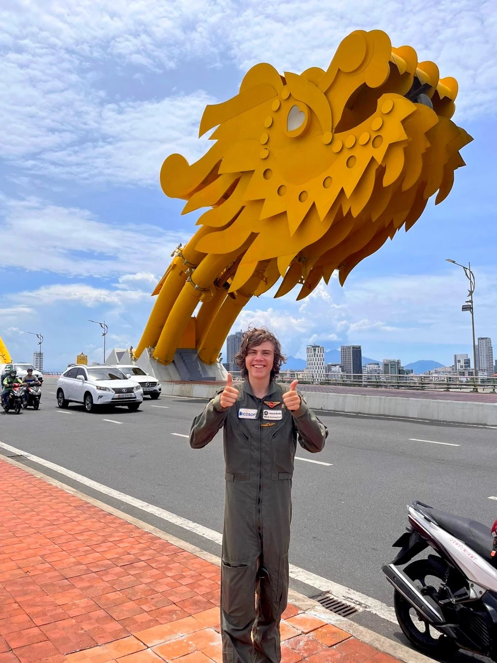 Mack Rutherford tại Đà Nẵng (Việt Nam). Ảnh: UK in VN