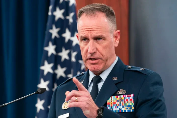 Phát ngôn viên Bộ Quốc phòng Mỹ - Chuẩn tướng Patrick Ryder. Ảnh: AP