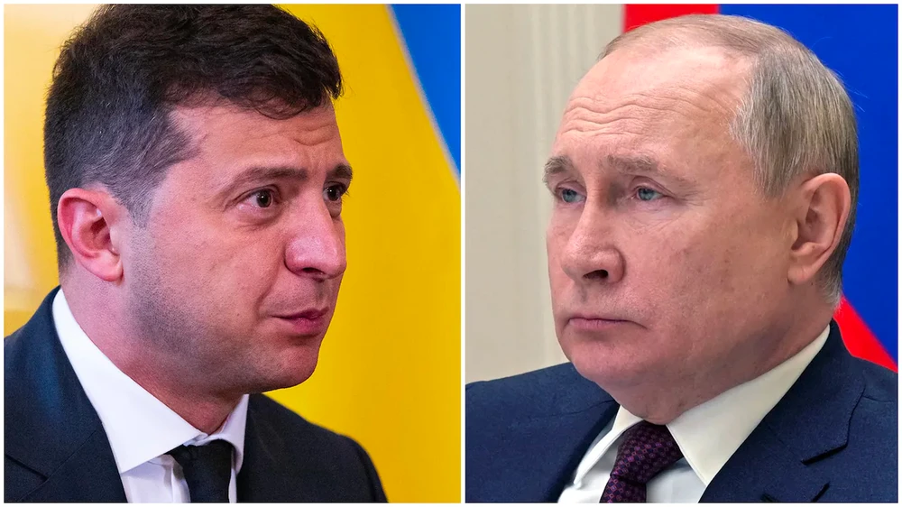Tổng thống Nga Vladimir Putin (phải) và Tổng thống Ukraine - ông Volodymyr Zelensky. Ảnh: GETTY IMAGES