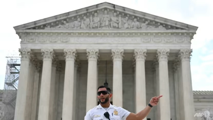 Toà án Tối cao Mỹ cấm coi chủng tộc là yếu tố quyết định trong tuyển sinh đại học. Ảnh: AFP