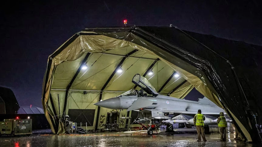 Mỹ không kích Houthis