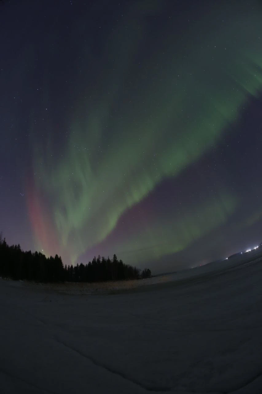 Cực quang ngoạn mục xuất hiện tại Nga