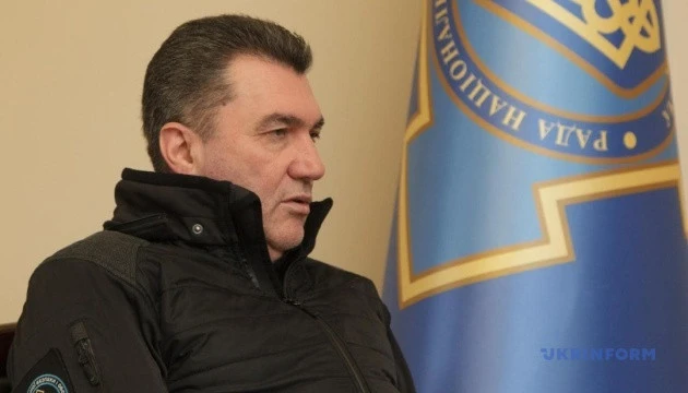 Ukraine bất ngờ thay lãnh đạo quốc phòng và an ninh