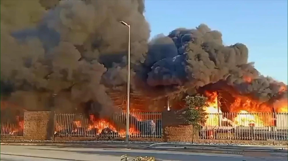 Video cháy nhà máy