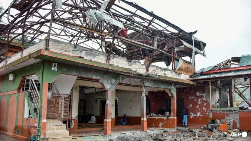 Ấn Độ nã tên lửa