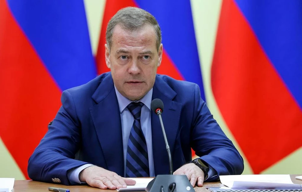 đối thoại ba bên