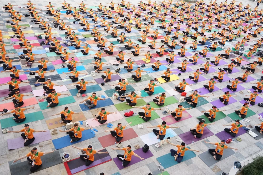 Kỷ niệm Ngày Quốc tế Yoga 2025 tổ chức tại tỉnh Bình Thuận. Ảnh: INDIA IN VIETNAM