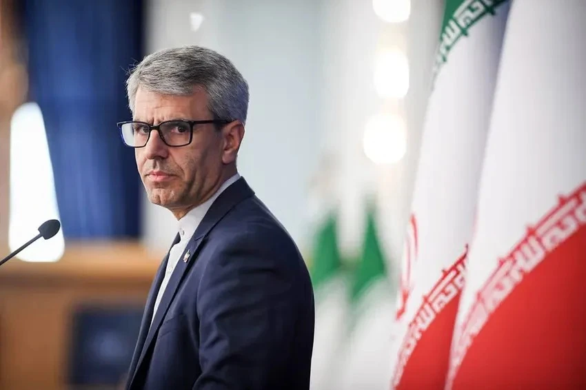 Úc trục xuất đại sứ Iran