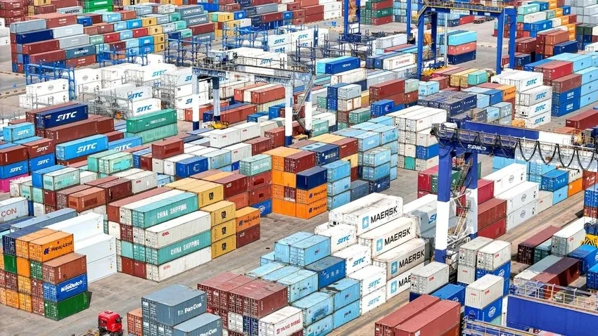 áp thuế bổ sung 100%