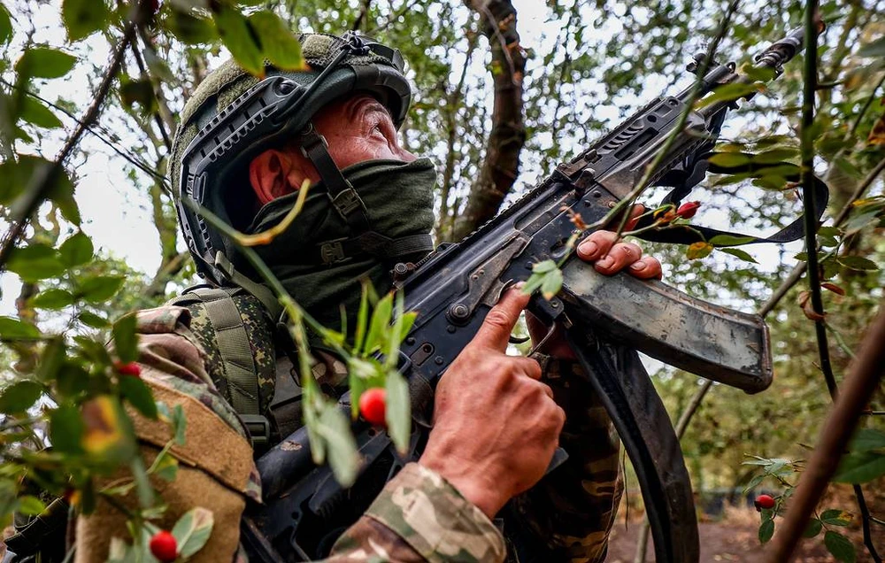 Binh sĩ Nga hoạt động trên chiến trường Ukraine. Ảnh: TASSb